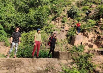 trekking in jungle in udaipur